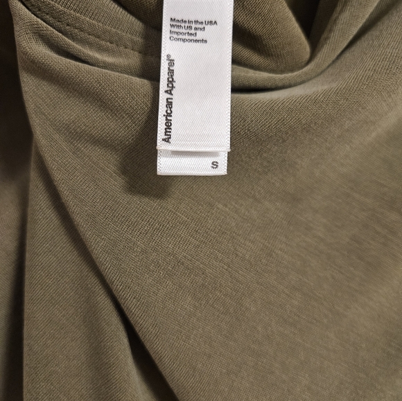 Open back T Shirt - Picture 3 of 3